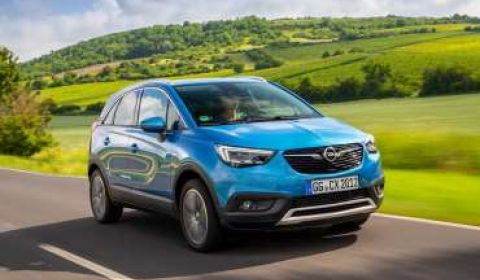 The Opel Crossland X gets a six-speed automatic transmission