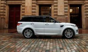 Range Rover Sport D300 First Drive: The Right Diesel Engine at the Wrong Time