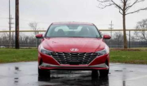 2021 Hyundai Elantra Review: Almost Great