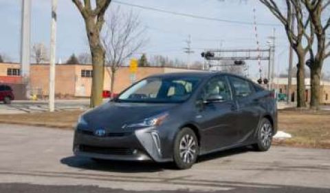 Toyota Prius Review: High Mileage, for a Price