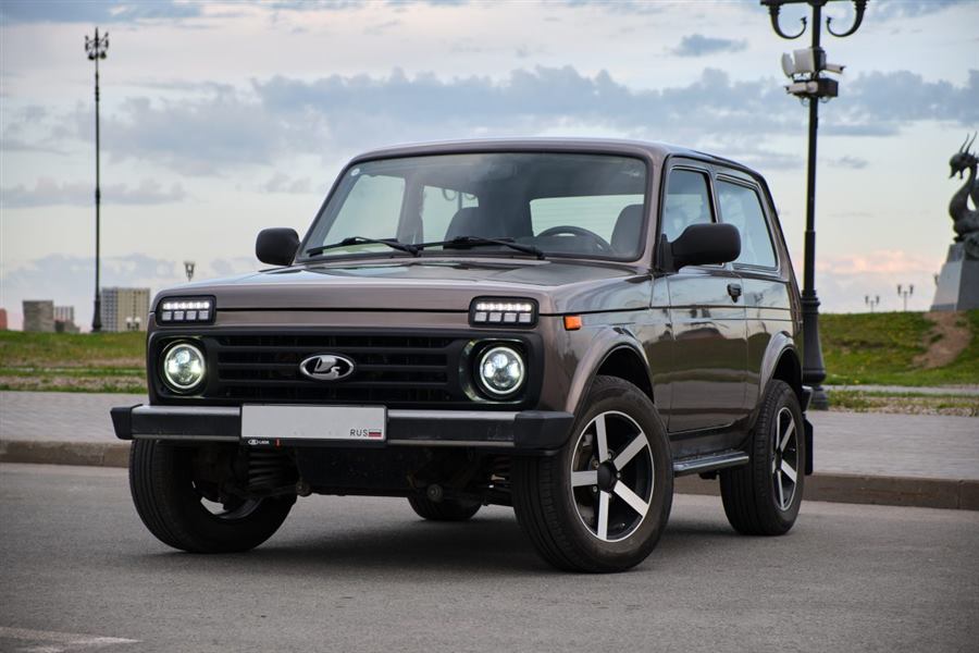 For little money, the Germans build a Lada Niva on electricity